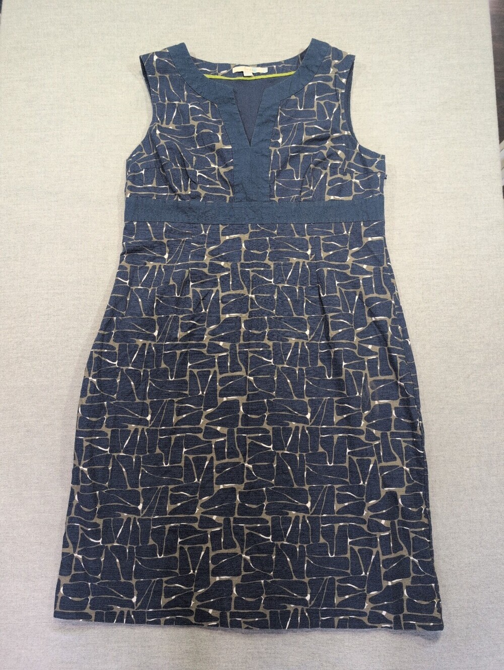 Blue patterned sleeveless dress size 14L
